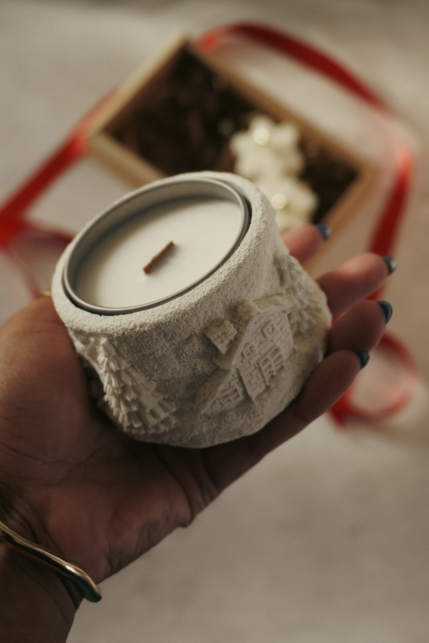 Winter Glow Christmas Gift Box