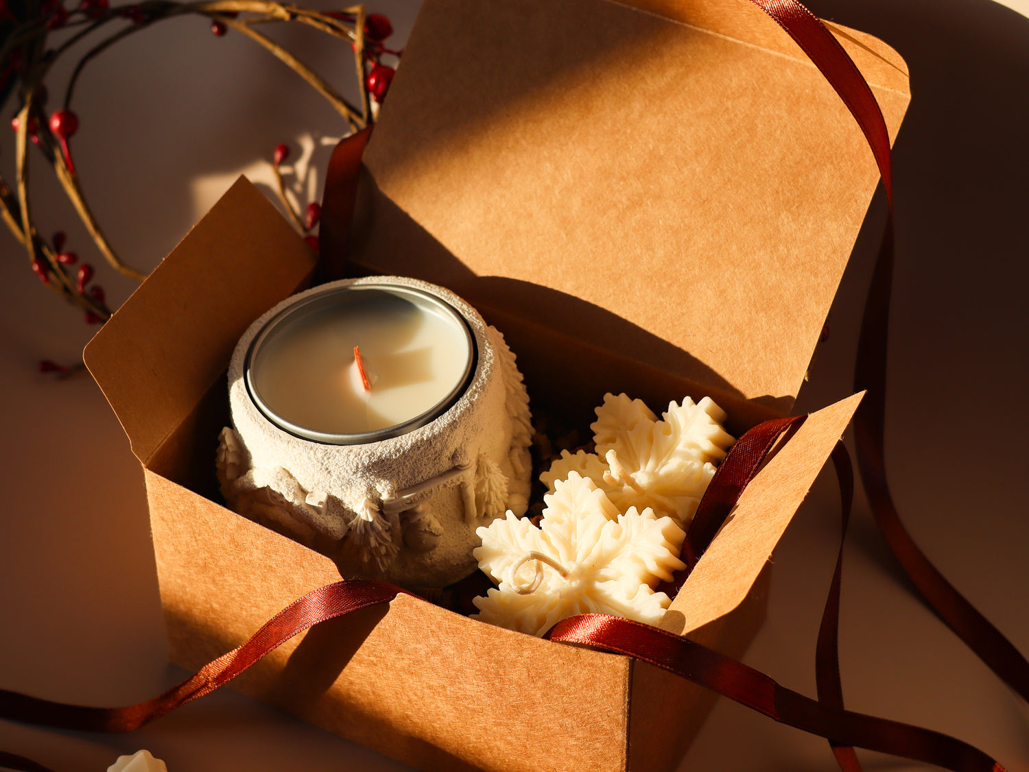 Winter Glow Christmas Gift Box